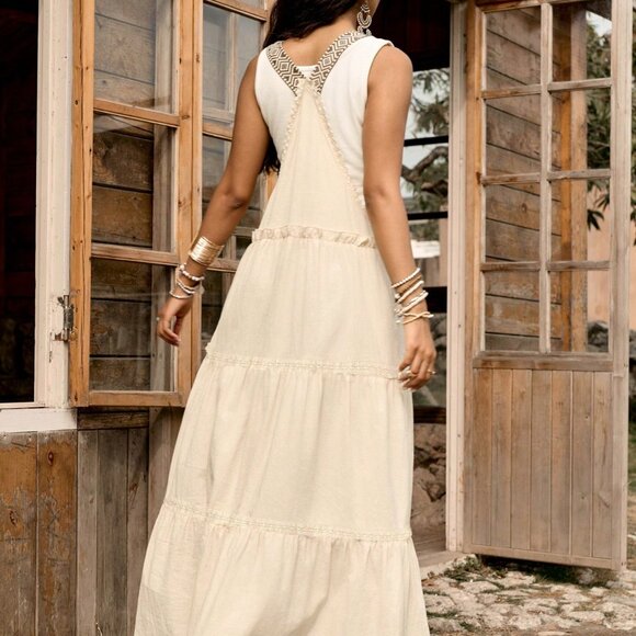 Apricot Casual Women's Floral Lace Adjustable Strap Jumper Dress - Picture 2 of 6